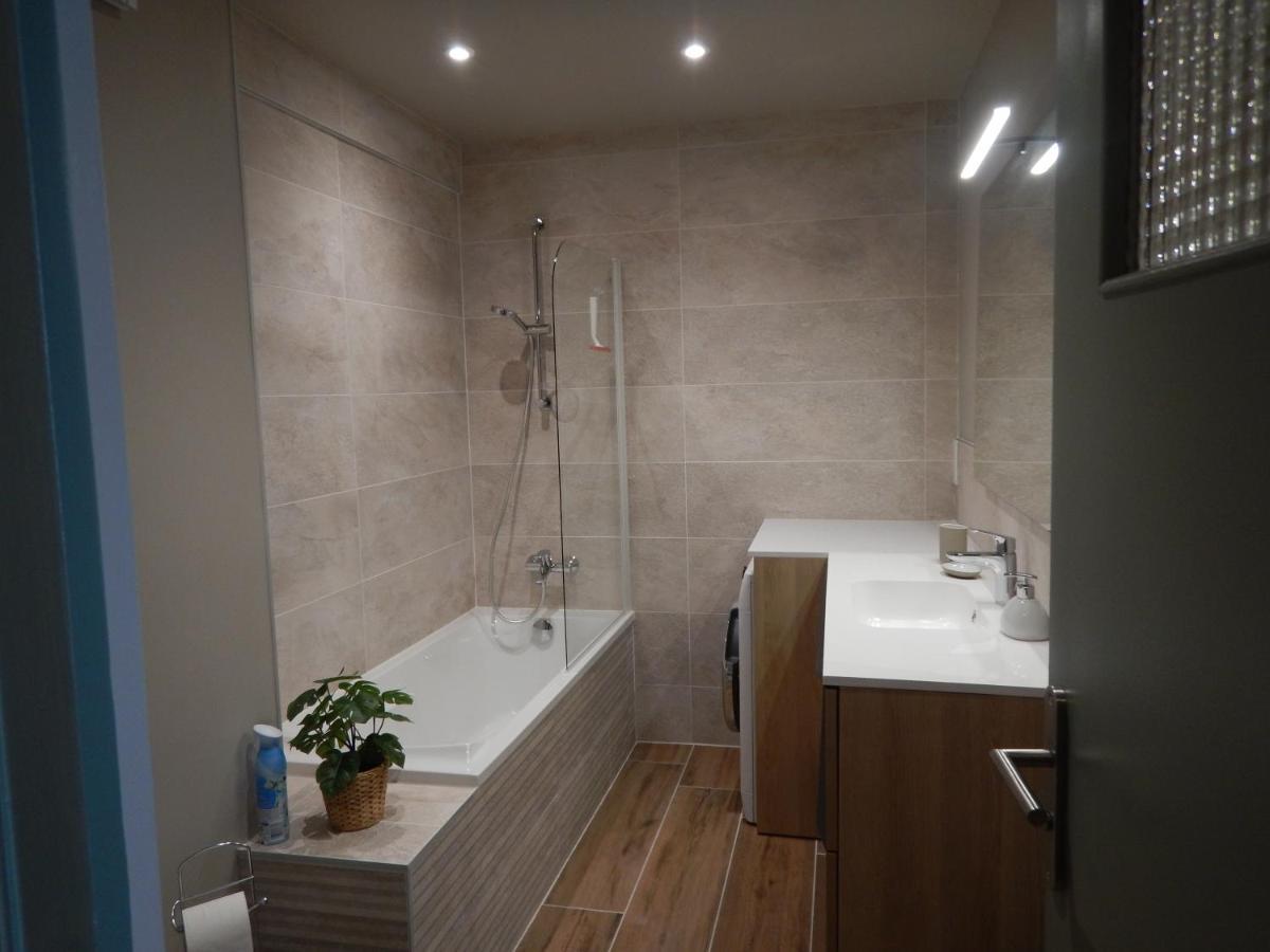 Studio Quartier Chateau - Wifi - Garage Individuel A Cle - Electromenager Complet Pau Dış mekan fotoğraf
